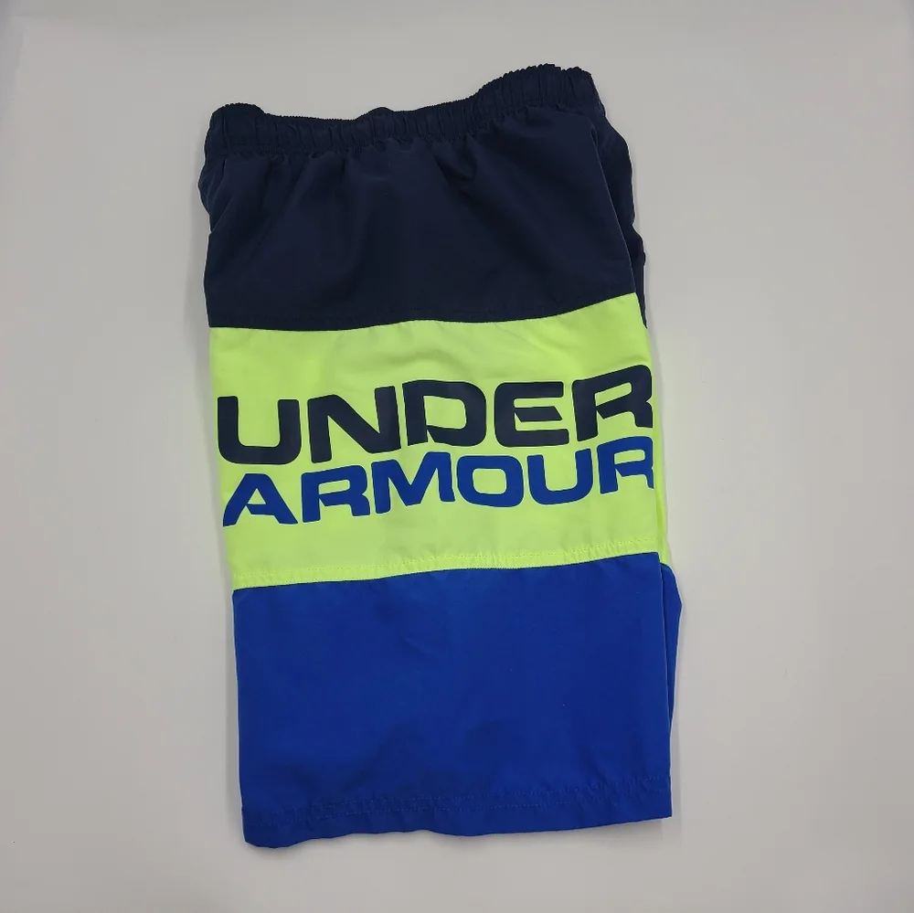 Under Armour boys' colorblock swim trunks size L